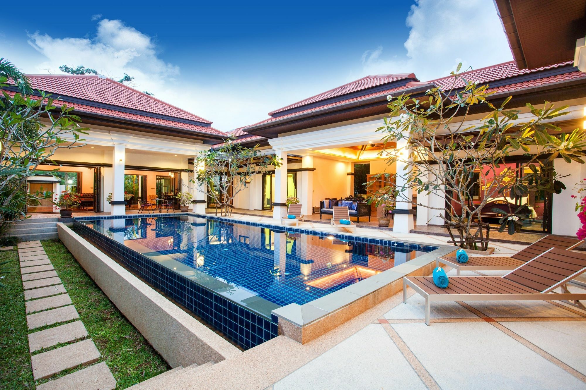 Jewels Villas Phuket Strand Surin Exterior foto