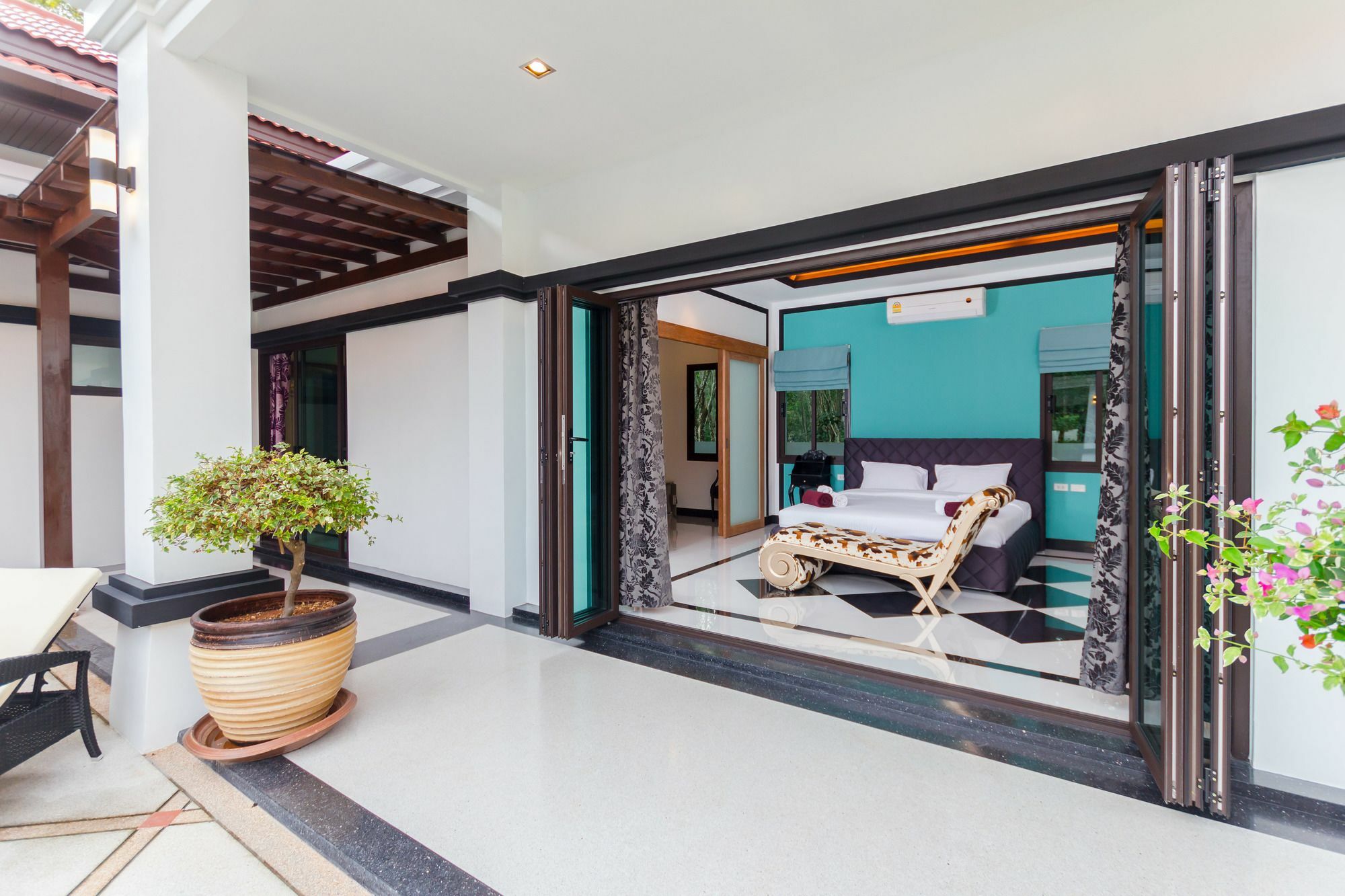 Jewels Villas Phuket Strand Surin Exterior foto