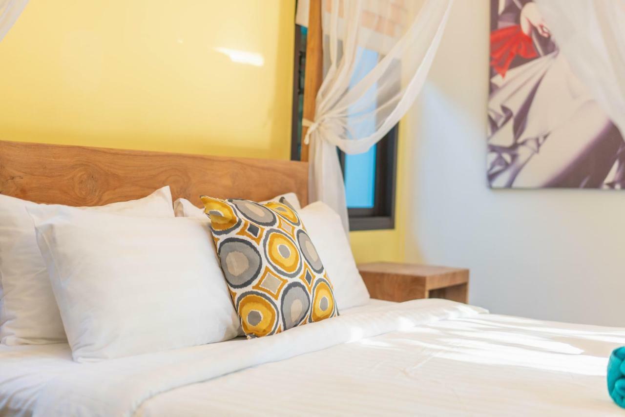 Jewels Villas Phuket Strand Surin Exterior foto